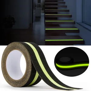 Marches <span class=keywords><strong>d</strong></span>'escalier <span class=keywords><strong>d</strong></span>écoupées sur mesure <span class=keywords><strong>en</strong></span> PVC antidérapant noir et jaune, bande abrasive de sécurité antidérapante - Product Image 2