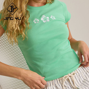 Camiseta de bebé hawaiana de cuello redondo con bordado floral, diseño personalizado y elegante, de alta calidad, 100% algodón. - Product Image 3