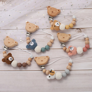 2024 Clip de chupete de madera de ganchillo hecho a mano soporte de Maniquí de haya con cadena de animales de dibujos animados estilo de juguete suave - Product Image 2