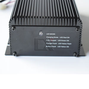 Chargeur de batterie intelligent 220V pour équipement d'entrepôt électrique avec protection contre les surcharges - Product Image 6