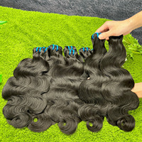 Lots de Cheveux Humains Bruts Vierge Alignés dans le Sens des Cuticules, Double Tissage, Ondulés, Cheveux Cambodgiens et Indiens Bruts d'un Seul Donneur, Vente en Gros