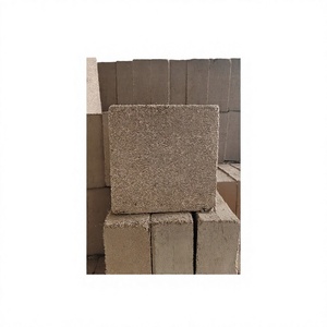 Blocs de terre compressée et de fibre de coco écologiques pour la culture horticole et hydroponique - Product Image 1