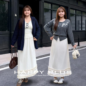 Jupe mi-longue en dentelle rétro Happy Plus, blanc cassé, grande taille, automne-hiver, décontractée, couleur unie, polyester N9306 - Product Image 1