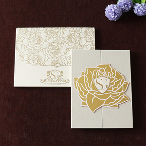 A5 Kích Thước Tùy Chỉnh Nhung Lời Mời Đám Cưới Thẻ Thư Mục Với Trang Trí Acrylic Ở Mặt Trước - Product Image 3