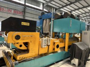 Machine d'extrudeuse d'<span class=keywords><strong>occasion</strong></span> avec presse d'extrusion d'aluminium usagée pour la fabrication <span class=keywords><strong>de</strong></span> profilés en aluminium - Product Image 3