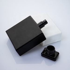 Mat pour hommes, flacons <span class=keywords><strong>de</strong></span> Parfum <span class=keywords><strong>de</strong></span> Luxe vides, noir mat, carré, vente en gros, 100ml, vente en gros - Product Image 4