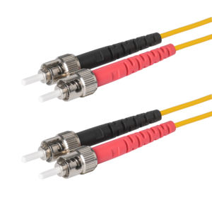 Cable de Fibra Óptica Monomodo Dúplex de 1 Metro SpeedyFiberTX, 2 Núcleos, ST/ST, con Cubierta Roja y Negra, Ultra Fibra Corning, Jumper OFNP - Product Image 1
