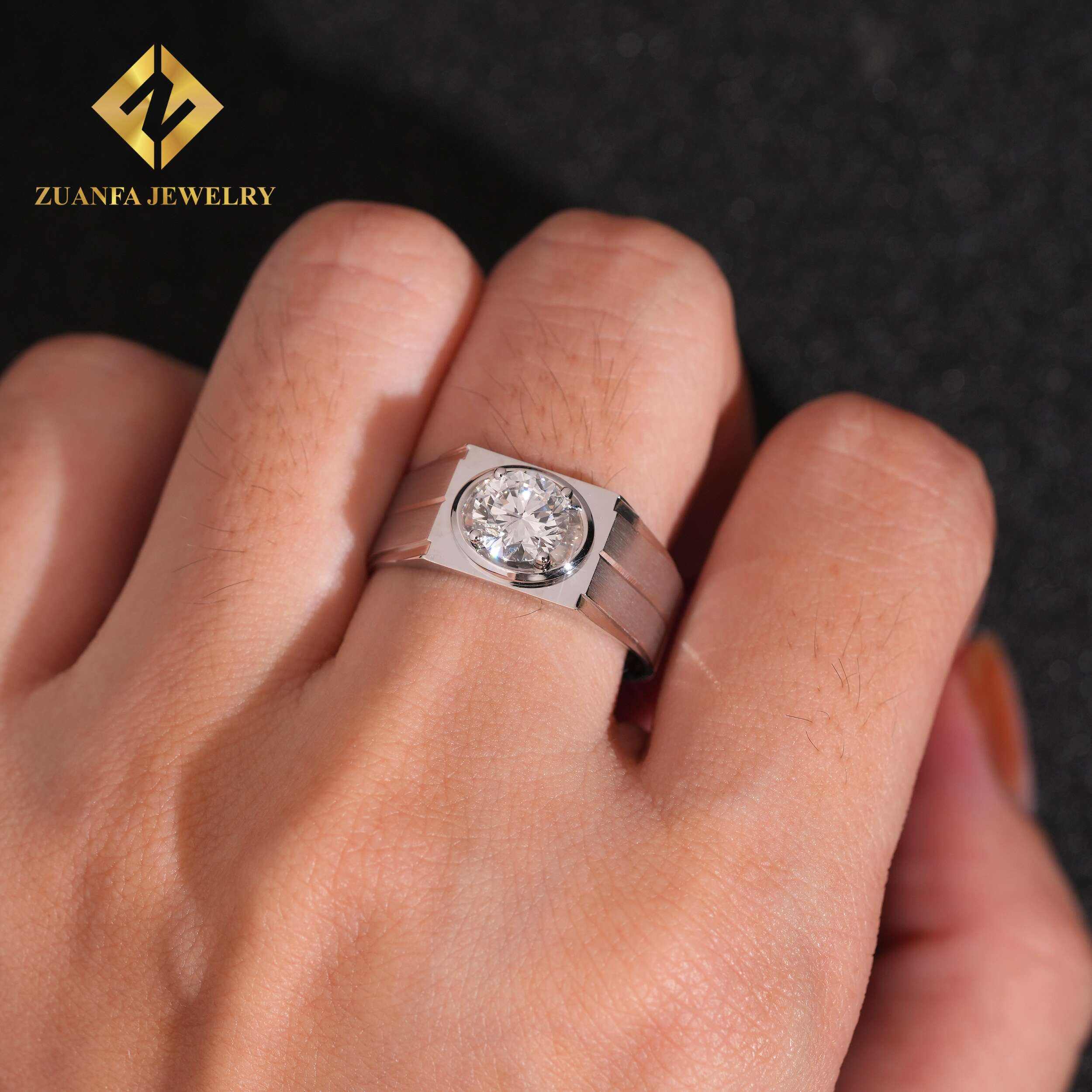 18k gold lab diamond