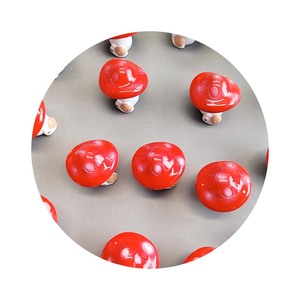 Decoración de jardín de hadas en miniatura, accesorios de estatuilla de conejo de Caperucita Roja de resina de mini hongo artificial - Product Image 6