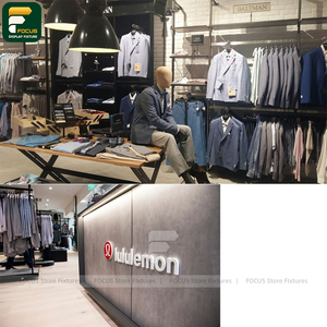 ชั้นวางเสื้อผ้าพร้อมชั้นวางด้านบนสำหรับร้านค้าปลีกเสื้อผ้า - Product Image 5