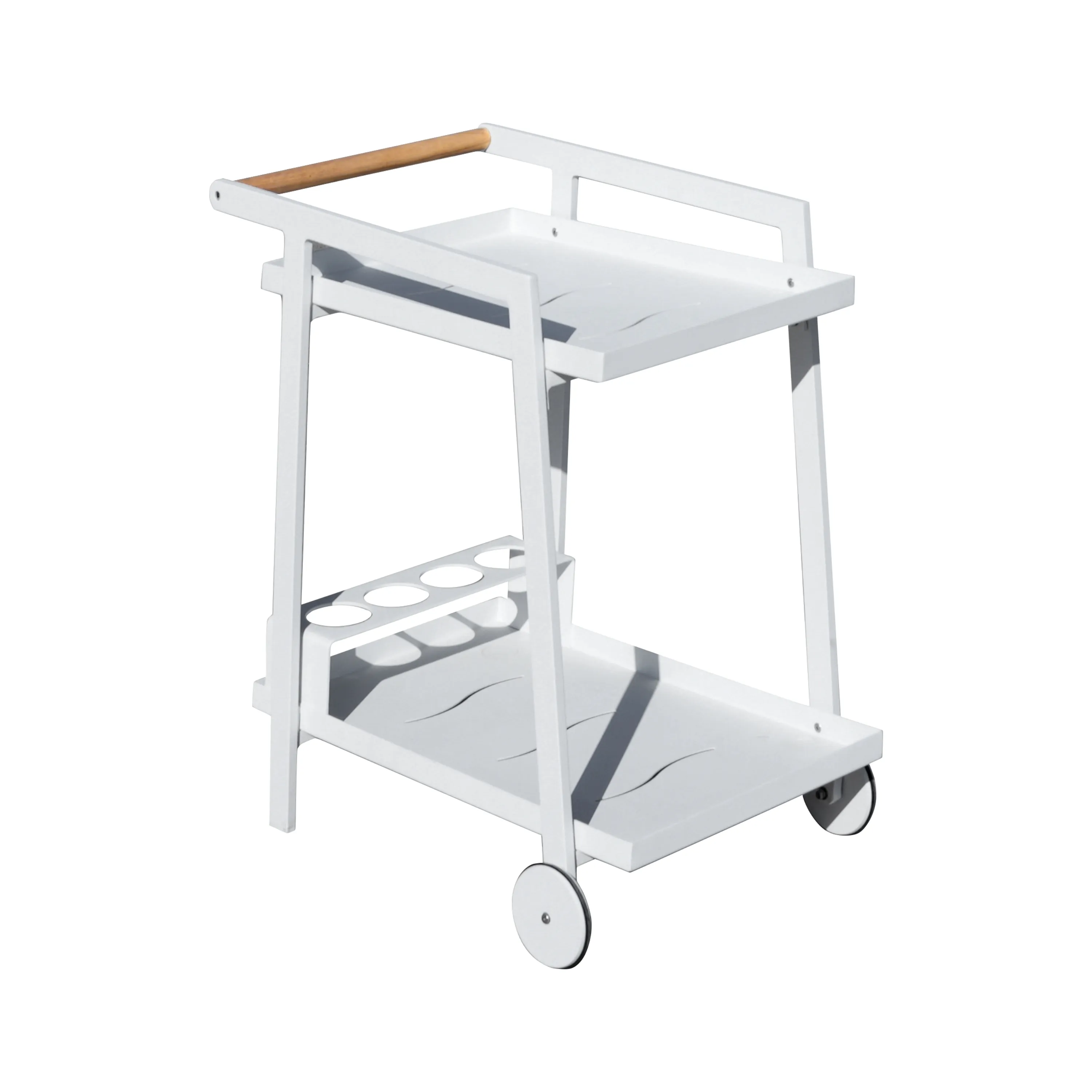 Carrito de aluminio blanco para exteriores junto al sofá restaurante