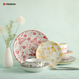 <span class=keywords><strong>Service</strong></span> <span class=keywords><strong>de</strong></span> vaisselle en céramique <span class=keywords><strong>de</strong></span> Noël 16 pièces en <span class=keywords><strong>porcelaine</strong></span> <span class=keywords><strong>de</strong></span> luxe <span class=keywords><strong>de</strong></span> style européen imprimable français pour 4 personnes - Product Image 1