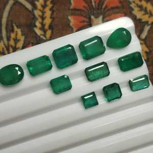 Lot mixte d'émeraudes naturelles de Zambie, 17,30 carats, vert vif, ovales et octogonaux, pierres précieuses brutes non traitées, vente en gros pour la fabrication de bijoux - Product Image 3
