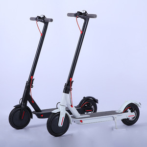Scooter <span class=keywords><strong>Eléctrico</strong></span> Plegable <span class=keywords><strong>de</strong></span> Aleación <span class=keywords><strong>de</strong></span> Aluminio <span class=keywords><strong>de</strong></span> 350W para Adultos, Batería <span class=keywords><strong>de</strong></span> Litio <span class=keywords><strong>de</strong></span> 36V, Scooter <span class=keywords><strong>Eléctrico</strong></span> para Desplazamientos con Freno <span class=keywords><strong>de</strong></span> Disco y Luz LED - Product Image 1
