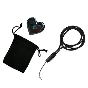 Colgante de energía de <span class=keywords><strong>iones</strong></span> <span class=keywords><strong>negativos</strong></span> con forma de corazón personalizado ECAMAZ 1200-1600, collar con cordón de silicona antirradiación - Product Image 5