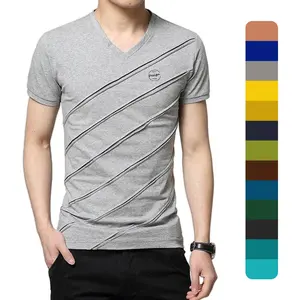 Großhandel Baumwolle OEM-Stil hochwertig eng atmungsaktiv lässig koreanischer Stil Herren Schlitz Dekoration V-Ausschnitt T-Shirt