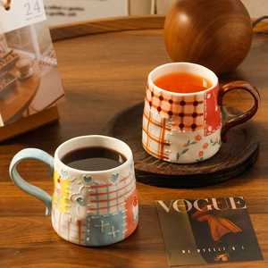 Tasses en céramique personnalisées de haute qualité, motif dessin animé mignon, en grès esthétique, écologiques, compatibles lave-vaisselle et micro-ondes – Vente directe usine - Product Image 3
