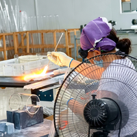 Plaque de verre en quartz de silice fondue de qualité optique et tube de verre triangulaire à haute transmission pour usage industriel, fourni par l'usine