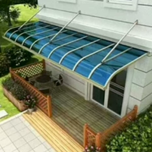 Tout nouvel <span class=keywords><strong>abri</strong></span> <span class=keywords><strong>de</strong></span> pluie moderne en alliage d'aluminium, associé à une couverture d'auvent <span class=keywords><strong>de</strong></span> jardin sur le toit en polycarbonate - Product Image 1