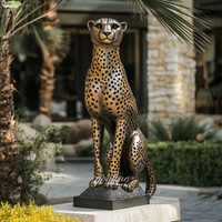 Escultura de Guepardo en Movimiento Pintada a Mano, Tamaño Real, Estatua de Cobre Fundido en Bronce con Detalles de Manchas Negras y Rayas de Lágrima para Jardín o Villa