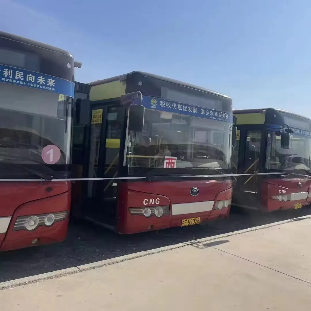 핫 세일 중고 Yutong ZK6125 CNG 버스-5800mm 휠베이스 5500/11500kg 차축 중량 및 295/80R22.5 타이어 유형