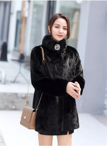 Nouveau design de luxe Veste en <span class=keywords><strong>fourrure</strong></span> chaude pour l'hiver <span class=keywords><strong>Manteau</strong></span> en <span class=keywords><strong>fourrure</strong></span> de <span class=keywords><strong>vison</strong></span> véritable pour femmes de longueur moyenne - Product Image 5