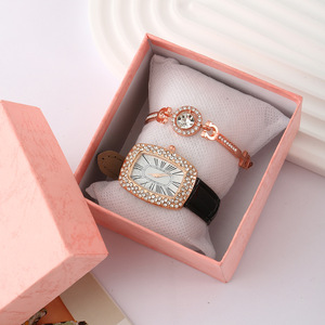 Montre-bracelet pour femme avec coffret cadeau, en alliage de zinc et PU, modèle W3001, idéale pour la fête des Mères, la Saint-Valentin, ou comme cadeau pour des amis - Product Image 3