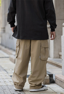 Pantaloni <span class=keywords><strong>Cargo</strong></span> <span class=keywords><strong>Larghi</strong></span> da Uomo in Tela Effetto Usurato Streetwear Oversize Stile Workwear Multitasche Utility Personalizzabili con Logo OEM - Product Image 2