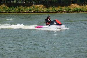 Kart électrique miniature personnalisé en PE, idéal pour les sports nautiques et les loisirs, pour usage domestique et résidentiel - Product Image 6