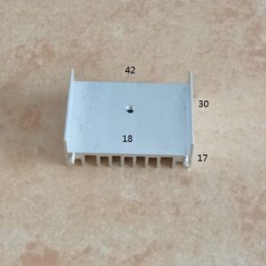 Disipador de Calor de Aluminio Yx Electronics de 42x17x25mm para Transistor Mosfet To220, Rectificador de Puente, Refrigeración - Product Image 3