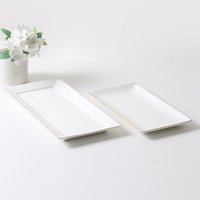 Assiettes Modernes en Porcelaine Fine Blanches avec Bordure Dorée, Écologiques et Personnalisables pour la Restauration (Vente en Gros)