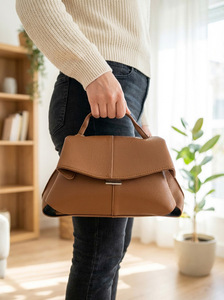 Sac à main sophistiqué pour femme, design chaise/bandoulière, haut de gamme, fermeture à rabat, vente en gros transfrontalière - Product Image 6