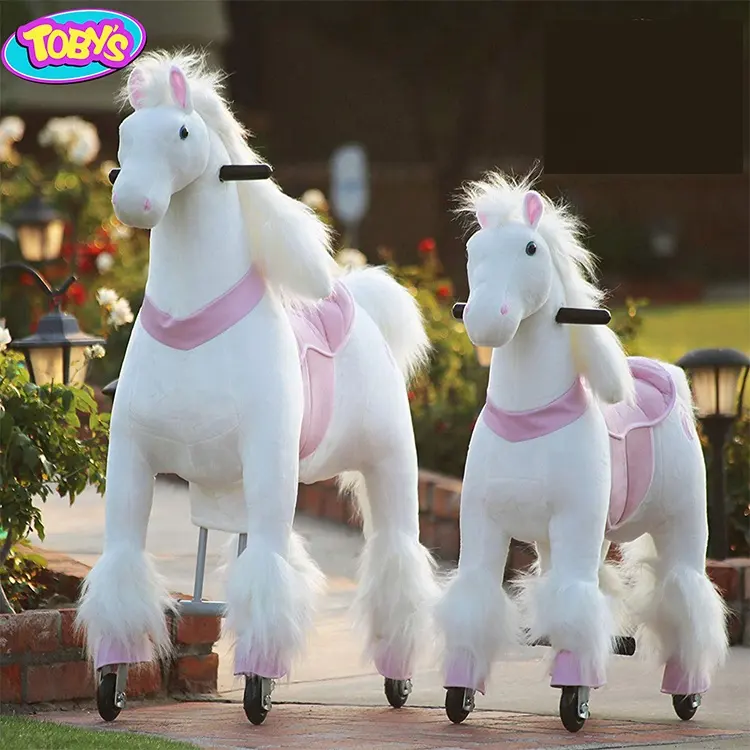 Di alta Qualità Bianco Ride On Walking Giocattolo Cavallo Unicorno di Peluche Giro Capretto Sul Giocattolo Unicorno