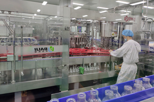 Complete Automatic <strong>Glass</strong> Bottle Fruit Juice Filling And Capping <strong>Machine</strong> Production Line - Product Image 3