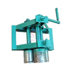 <span class=keywords><strong>Enrouleur</strong></span> manuel de fil d'acier Machine à cintrer Petite machine à enrouler la tôle d'acier de 2 mm Machine à rouler le fer plat en acier inoxydable à la main - Product Image 2