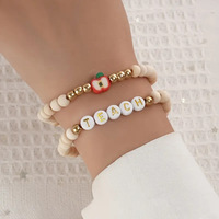 Bracelet à lettres en argile souple élastique avec perles pomme, double couche, empilable, cadeau Fête des Enseignants, article transfrontalier très demandé