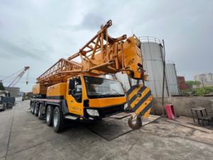 รถเครนเคลื่อนที่แบบติดตั้งบนรถบรรทุก รุ่น X-C-M-G/SANYY QY110 เครื่องยนต์กำลังสูง ขนาด 8/12/25/30/40/50/70/80/90/100 ตัน - Product Image 5