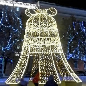 Grande cloche de Noël décorative à LED pour les présentations commerciales extérieures et l'éclairage paysager - Product Image 1