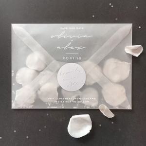 Enveloppes en vélin personnalisées avec impression en feuille d'or Cartes en vélin Conception libre pour les invitations <span class=keywords><strong>de</strong></span> <span class=keywords><strong>mariage</strong></span>. - Product Image 3