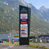 Panneau publicitaire LED personnalisé haute luminosité pour station-service extérieure, fournisseur de panneaux pylon