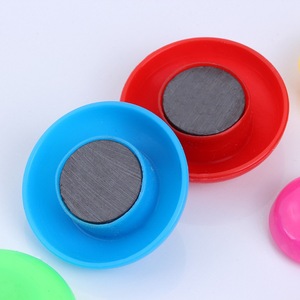 Op Maat Sterke <span class=keywords><strong>Mini</strong></span> Kleurrijke Plastic Permanente Magnetische Ronde Schijf Neodymium Koelkast Magneet Push Pin Magneet Voor Kantoor