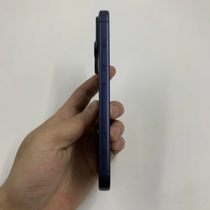 iPhone 17 Pro Max d'occasion 256 Go Bleu Profond Excellent 6,9" Super Retina XDR A19 Pro 5G Débloqué - Product Image 5