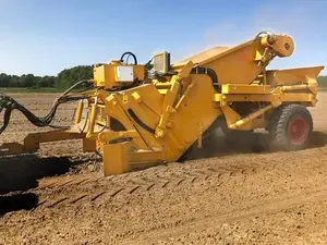 Machine à ramasser les pierres et les cailloux Agriland - Product Image 2