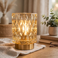 Spot Products – Mini-lampe décorative sans fil à commande tactile, éco-responsable, avec abat-jour doré et accent en verre LED cristal