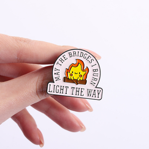 Broches de Esmalte con Diseño de Llamas de Dibujos Animados, Insignia de Solapa, Joyería al por Mayor - Product Image 4