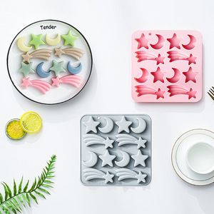 แม่พิมพ์เค้กซิลิโคนลายดวงจันทร์และดวงดาว แบบไม่ติดกระทะ เกรดอาหาร ใช้ซ้ำได้ แม่พิมพ์ซิลิโคนน่ารักแบบแม่เหล็ก สำหรับทำช็อกโกแลต ลูกอม และน้ำแข็ง DIY - Product Image 1