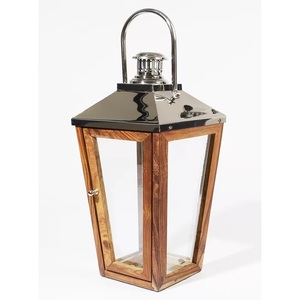 Linterna de Madera de Color Natural de Alta Calidad, Linterna Náutica Cuadrada con Asa de Metal, Diseño Hecho a Mano en India para Decoración Navideña del Hogar - Product Image 4