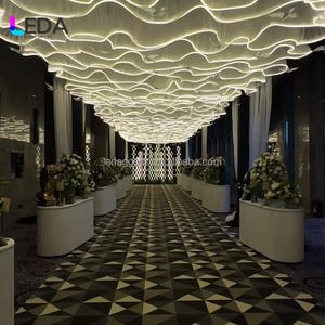ไฟประดับเพดานโรงแรมงานแต่งงานสุดหรู พร้อมแถบไฟ LED ผ้าม่านโปร่งแสง ปรับแต่งขนาดและสีได้ - Product Image 4