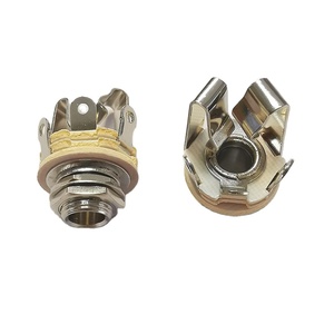 แจ็คกีตาร์แบบสเตอริโอขนาด 6.35 มม. ยี่ห้อ Switchcraft สำหรับขายส่ง ใช้เป็นช่องต่ออินพุตและเอาต์พุต สำหรับอะไหล่กีตาร์ - Product Image 2