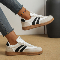 Baskets rétro à lacets pour femmes avec rayures contrastées, chaussures décontractées en tissu confortable